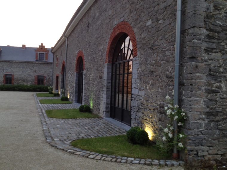 GRANGE H EXTERIEURE APRES